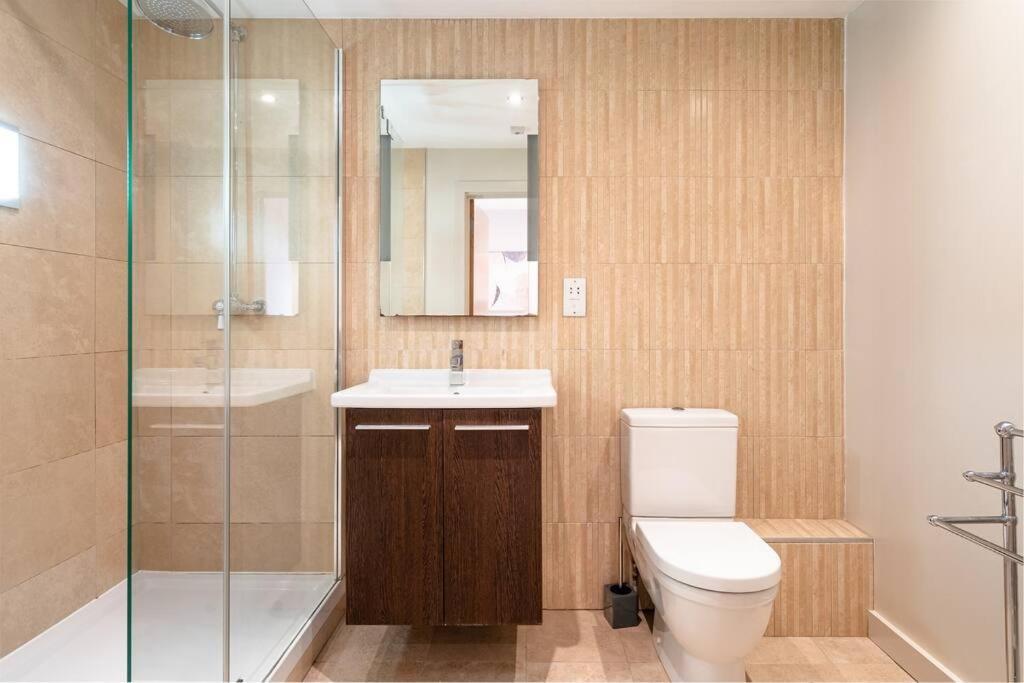 Stunning 2 Bedroom Apartment In Converted Chapel Бат Екстер'єр фото