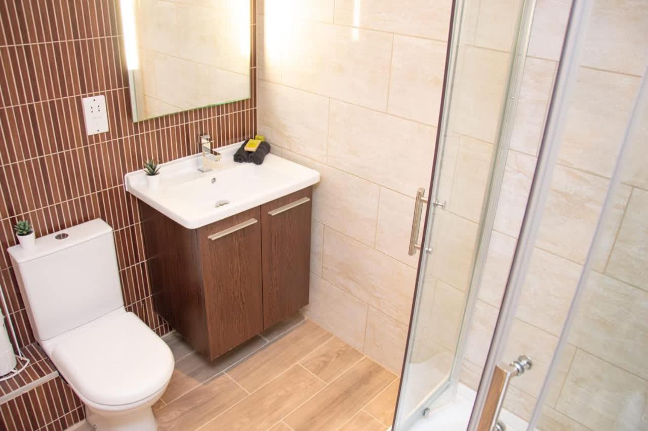 Stunning 2 Bedroom Apartment In Converted Chapel Бат Екстер'єр фото
